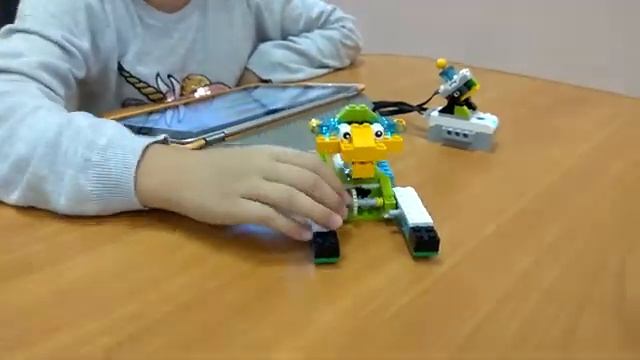 Немейский лев. Проект «Мифические существа Древней Греции на Lego Education WeDo 2.0» смотреть онлайн