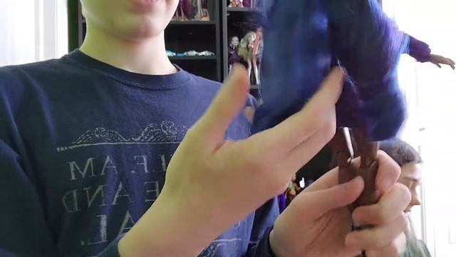 Rainbow High Krystal Bailey unboxing and review смотреть онлайн