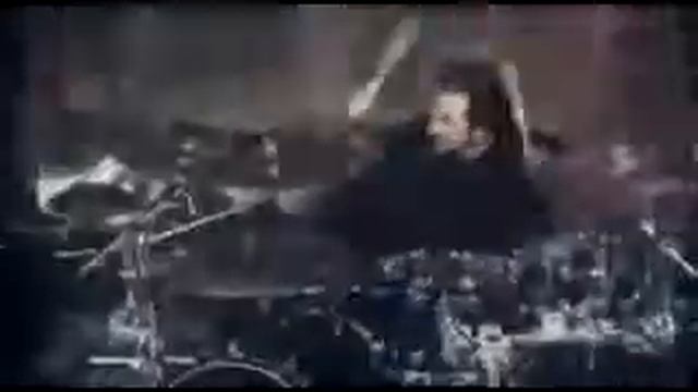 paul gray et roy mayorga joue surfacing by dam.avi смотреть онлайн