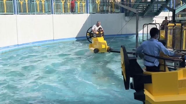 Legoland Dubai! смотреть онлайн