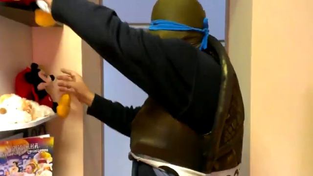 Черепашка ниндзя мочит микки мауса смотреть онлайн