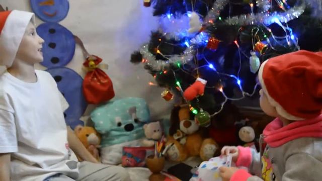 С НОВЫМ 2018 ГОДОМ! ВЕСЁЛЫЙ СНЕГОВИК!! ПОДАРОЧКИ СВОИМИ РУКАМИ смотреть онлайн