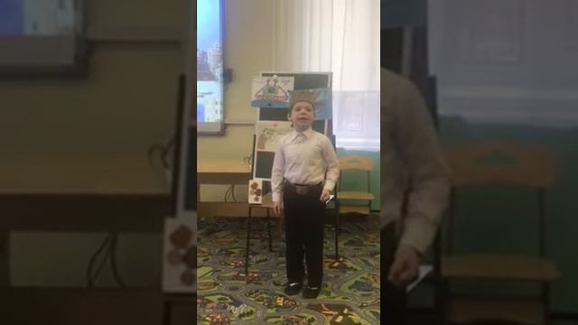 Прохор Капырин читает стихотворение К. Авдеенко "Маленький офицерик" смотреть онлайн