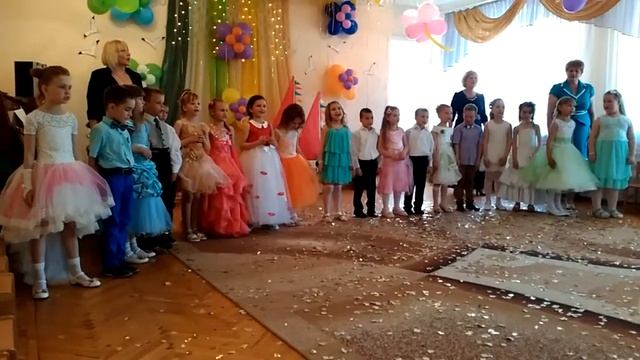 Выпускной детский садик Мишка Мелитополь 25 мая 2016 смотреть онлайн