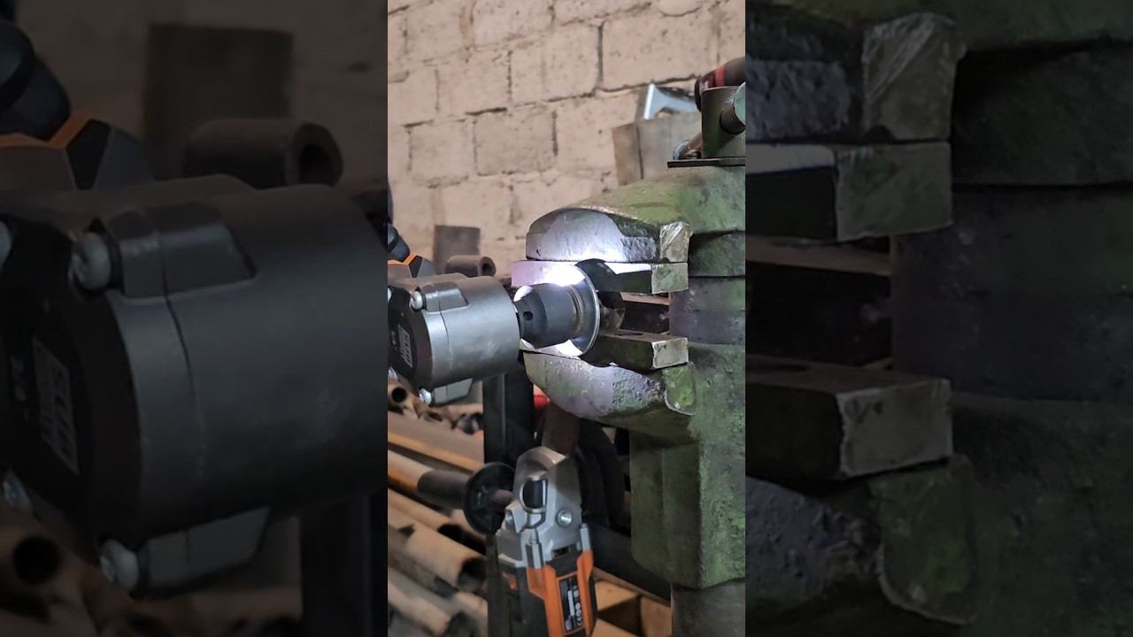 Угловой гайковёрт AEG. Срыв на 200 Нм. смотреть онлайн