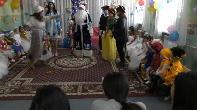 Toshkent vil. Chirchik shahar 21-DMTT 3-guruh tarbiyanuvchilarining YANGI YIL bayrami 24.12.2019 y. смотреть онлайн