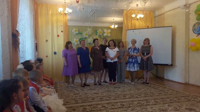 Выступление родителей на выпускном празднике смотреть онлайн
