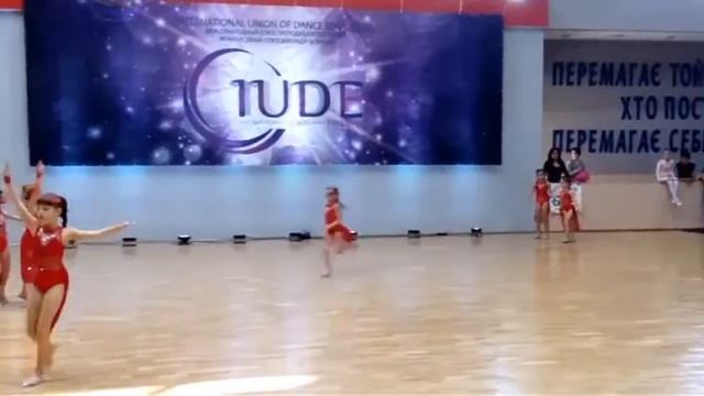 Танцювальна студія "Jastine" з танцем "Say Love" смотреть онлайн