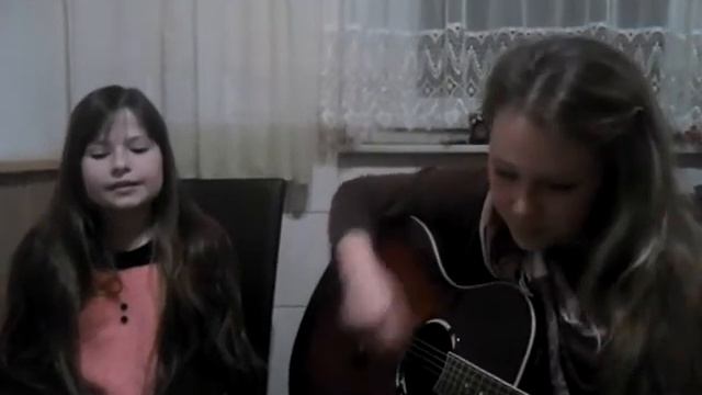 Wunder Blume&Leen singen "Beiss nicht gleich in jeden Apfel" von Wencke Myhre смотреть онлайн