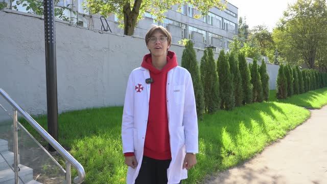 Студенты-медики отвечают на каверзные вопросы смотреть онлайн