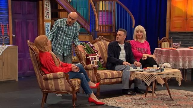 Estetik Mucizesi - 358. Bölüm (Güldür Güldür Show) смотреть онлайн