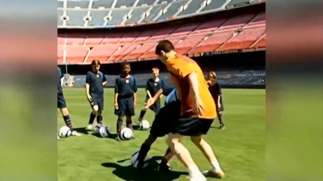 FC Barcelona u10: Adama Traore has been coached by Xavi before смотреть онлайн