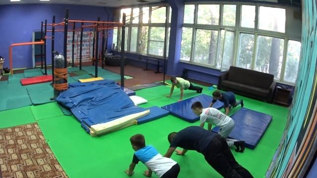 НаРодная ГимнАсТиКа 163-1 в Клубе Воздушно-Силовой Атлетики. СКК "Вместе" смотреть онлайн