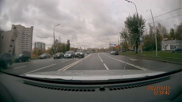 РАЗВОРОТ ЗАДОМ на зебре МГИМО (Павел Романов и видео) смотреть онлайн