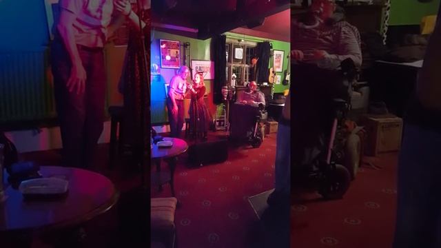 Open mic with Tiny Hill at The Prince Albert смотреть онлайн
