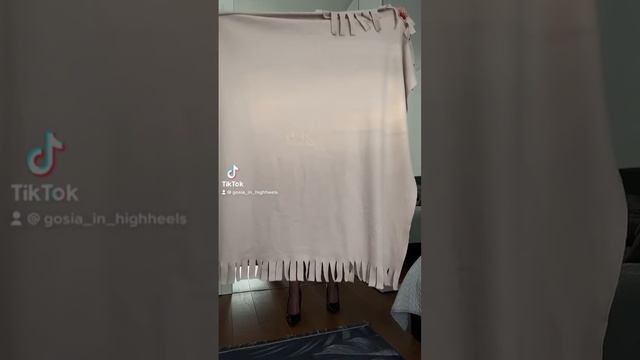 Black high heels and pantyhose смотреть онлайн