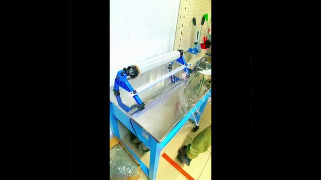 Стойка-размотчик стрейч пленки Pruner2in1