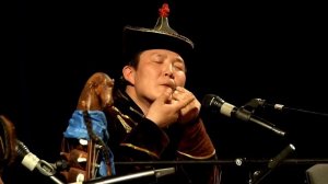 Ансамбль «Тыва»  соло на хомусе Эдуард Дамдын