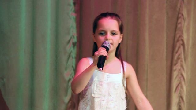 "Стая белых голубей". Яна Пузанкова, 7 лет. 27 мая 2015 года. смотреть онлайн