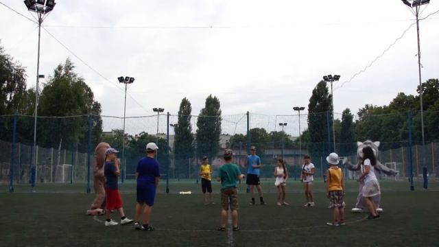 Зарядка (Tom&Ben) Аква фитнес клуб "ВОЛНА" смотреть онлайн