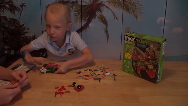 Робот на моторчике из конструктора K'NEX...Robo-Creatures Robo-Sting from KNEX смотреть онлайн