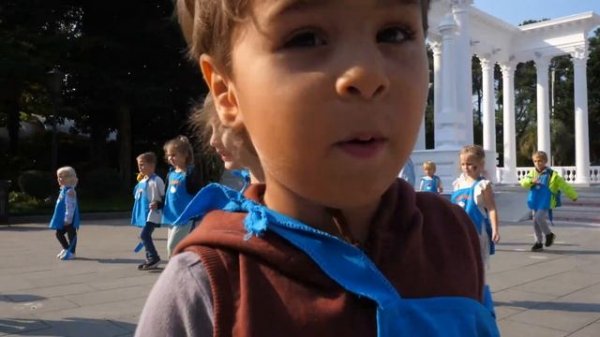 Виноватая тучка. Детский танец. Детский сад Умка. флешмоб Батуми. Ds Umka. dance Kap-kap-kap 1