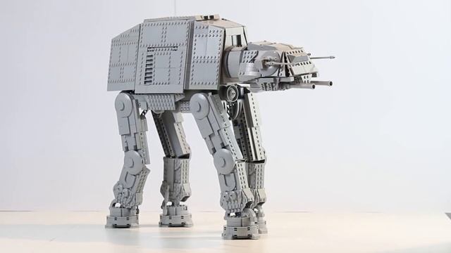 Motorised Lego Star Wars AT-AT MOC смотреть онлайн