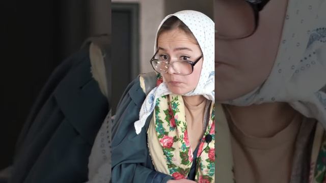 К богатым приехала бабушка смотреть онлайн