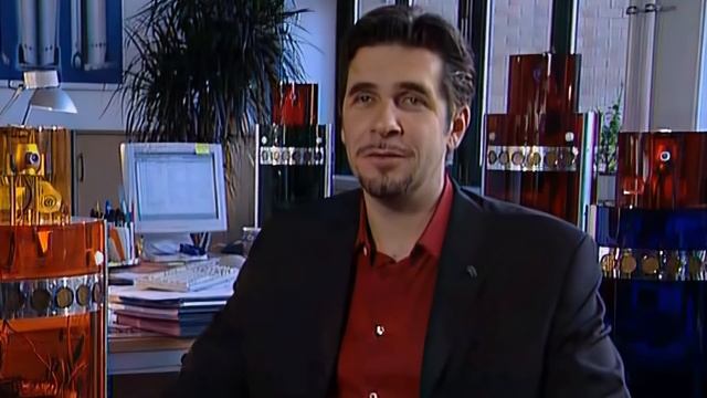 Галилео  Робот-охранник