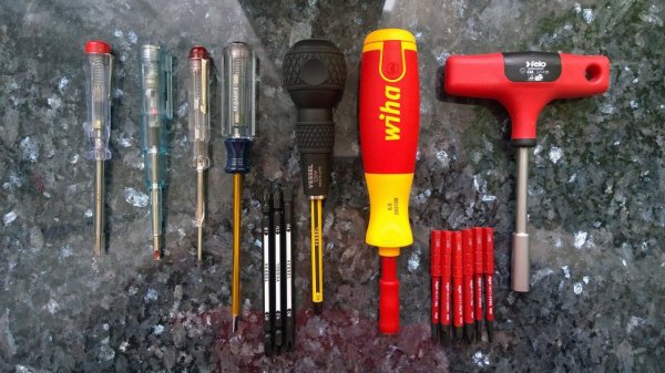 Отвертки для электрики. Wiha, Vessel, Felo.