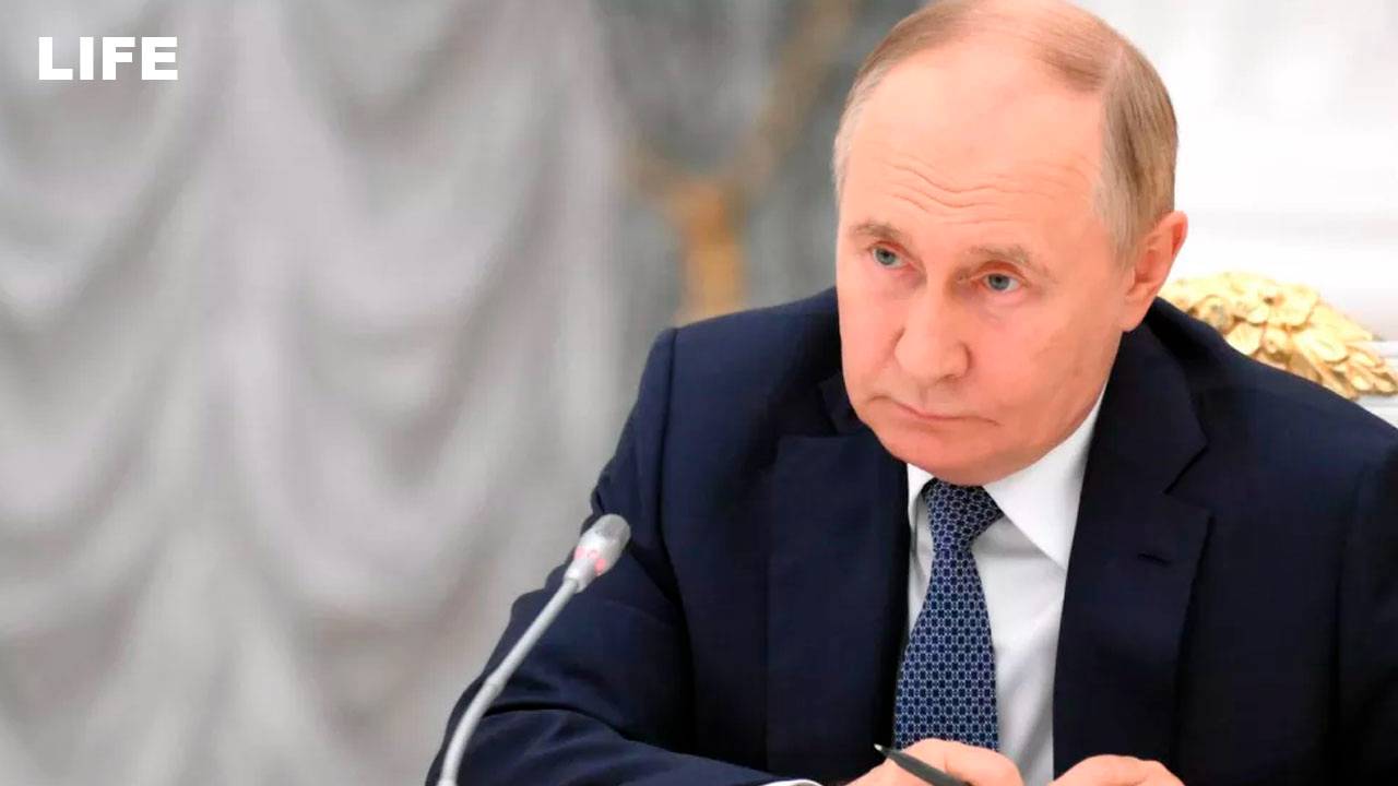 Путин открывает соцобъекты в новых регионах смотреть онлайн