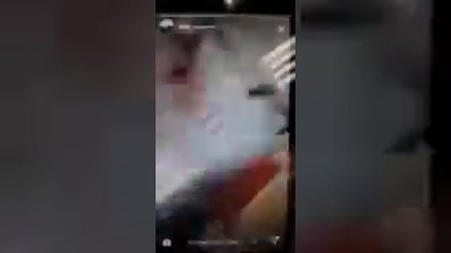 Старшеклассники издиваються над младшим классом смотреть онлайн