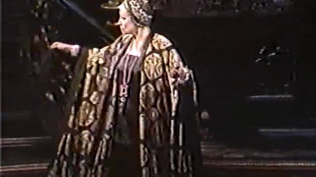 "With One Look" ~ Betty Buckley (SUNSET BLVD: Broadway, 1996) смотреть онлайн