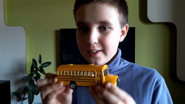 Розпаковка тест огляд шкільного автобуса смотреть онлайн