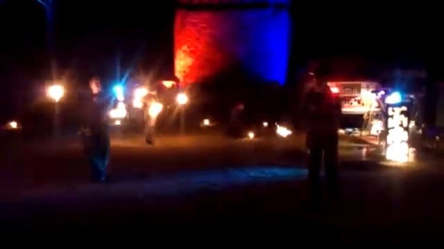 M8iN & Jérome fire staff @ Firespace Spielpause der Gaukler смотреть онлайн
