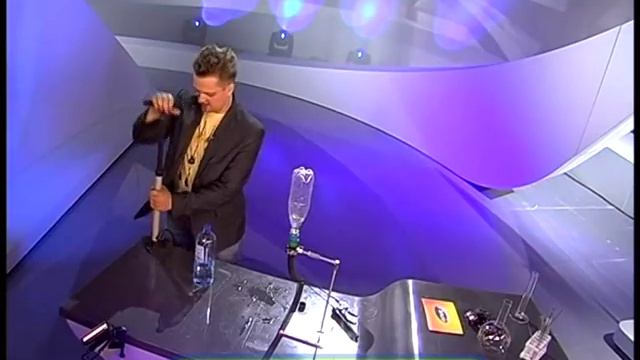 Галилео. Эксперимент. Водяная ракета смотреть онлайн