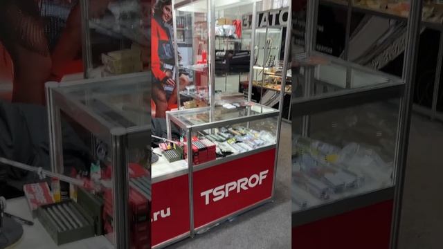 Последний день выставки Клинок на Неве смотреть онлайн