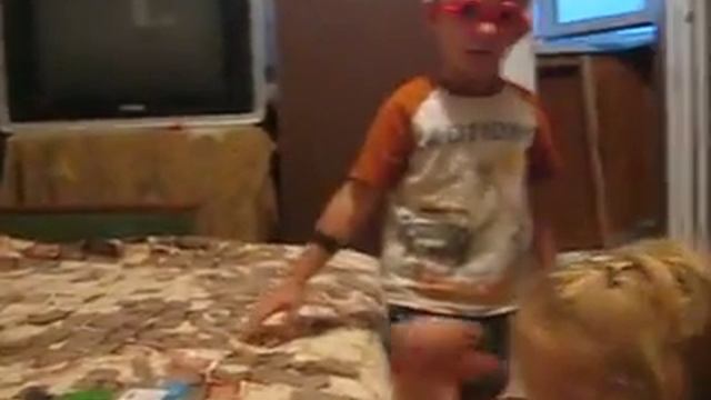 Марк и Вероника, играем в больницу смотреть онлайн