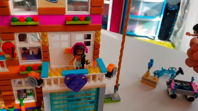 Home Tour nella casetta dell'amicizia Lego Friends! смотреть онлайн