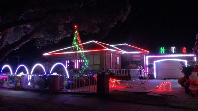 Wham-Last Christmas (Paul Gannon Bootleg) - Christmas Light Show смотреть онлайн