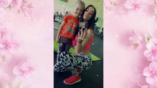 Поздравление от детей с Днём матери (12 сад) смотреть онлайн