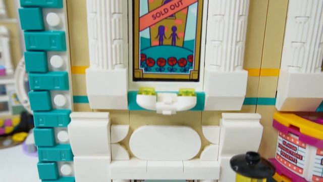 LEGO Friends Moving out of Heartlake City - 2022 New Sets смотреть онлайн