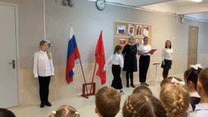 Церемония поднятия флага РФ