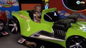 Видео для детей. Ярослава с Покойо в Детском Развлекательном Центре. Pocoyo Toys