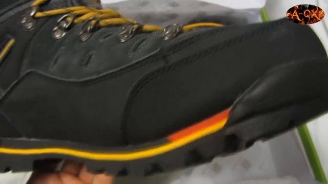 Karrimor Hot Rock Mid Mens Walking Boots. Sportsdirect Shoes