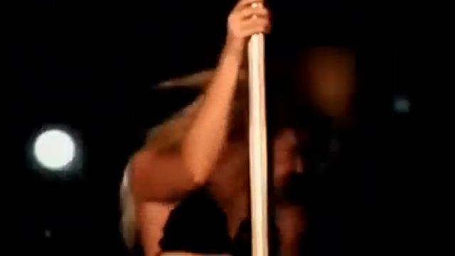 Striptease смотреть онлайн