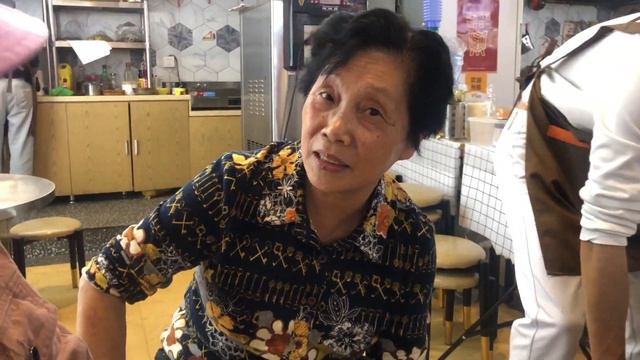 WHAT THIS 70 YEAR OLD CHINESE GRANDMA DID TO ME..!!! смотреть онлайн