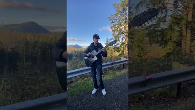 La Vida Anda Bien - David Arenas (con Tololoche pronto) смотреть онлайн