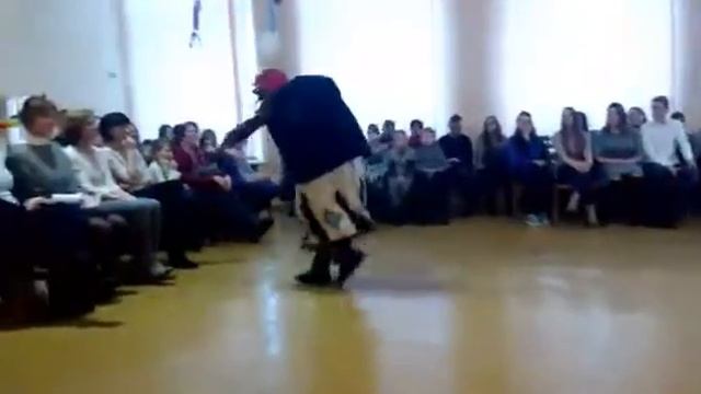 Стас Романов - в роли Бабки Яжки смотреть онлайн