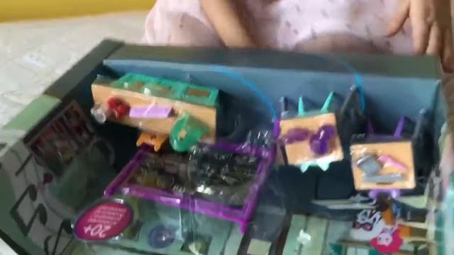 Школа Селестии - Распаковка смотреть онлайн